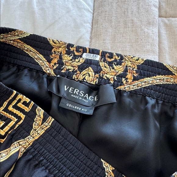 Versace Black and Gold Baroque Shorts - Picture 6 of 7